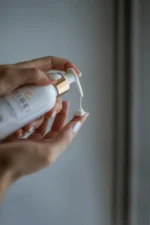 LATTE DETERGENTE VISO - OIBEI - immagine 4