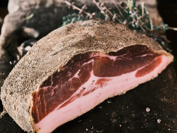 Prosciutto di Maiale Nero Disossato